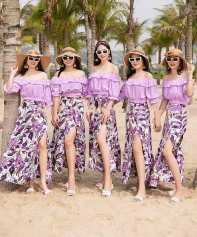 Tổng hợp 13+ mẫu váy đồng phục nhóm đẹp, tinh tế