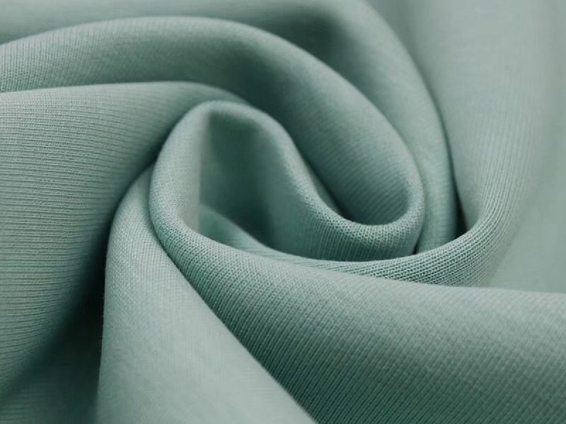 Nơ làm từ vải cotton thấm hút tốt giúp mang tới sự nhẹ nhàng cho người đeo