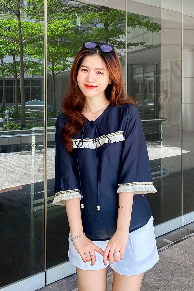 Mẫu áo sơ mi cổ tròn