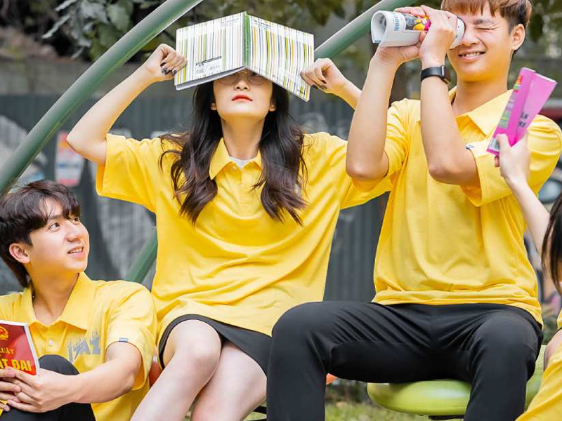 Mẫu áo thun đồng phục màu vàng đồng 