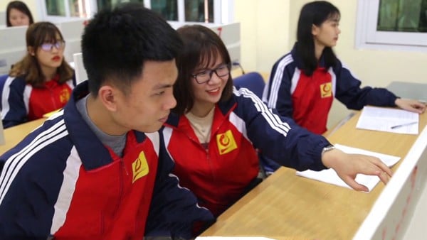 Mẫu áo khoác đồng phục đại học Công Nghiệp Hà Nội