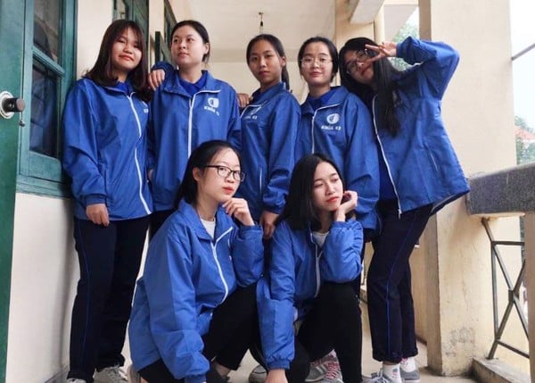 Mẫu áo khoác đồng phục đại học Luật Hà Nội