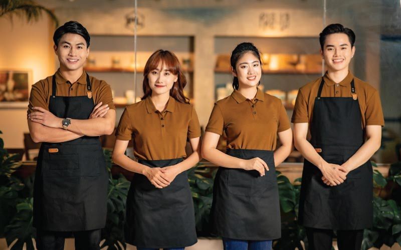 Mẫu áo cổ tim đồng phục quán cafe